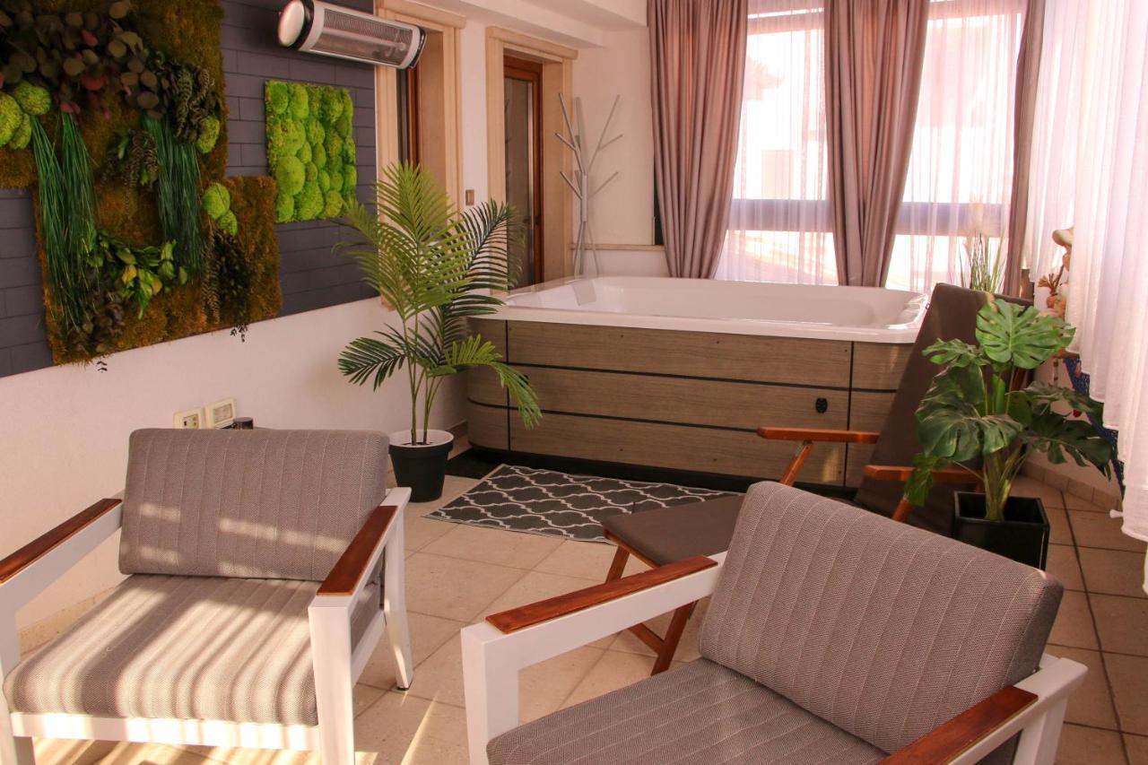 Pula Porta Aurea & Wellness Oasis Exterior foto